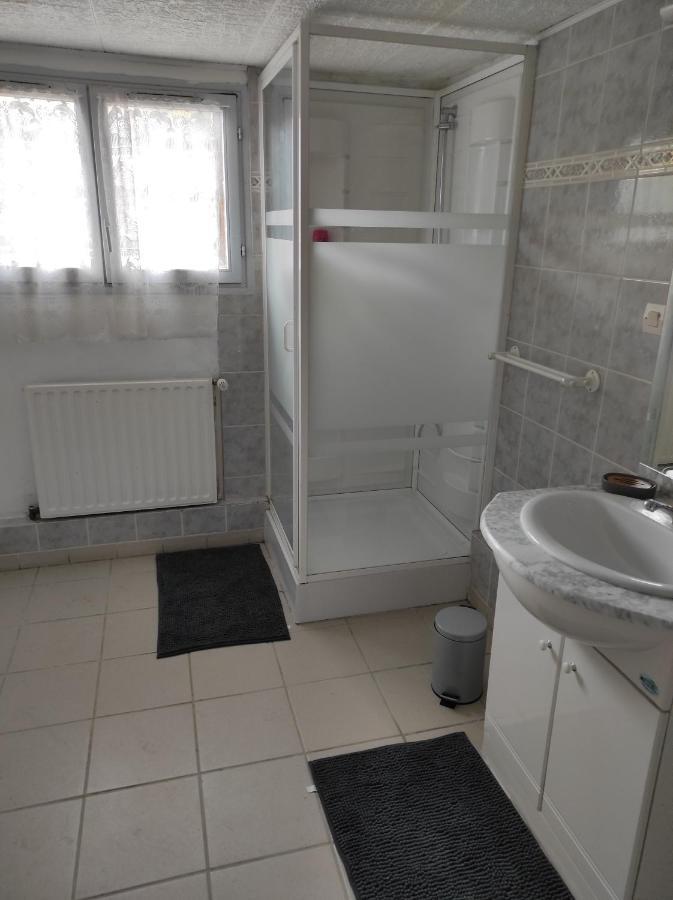 Maison De Village Avec Exterieur Oysonville Luaran gambar